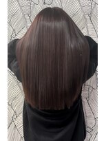 アローズ 荒尾店(arose)&nbsp;深みのあるカシスピンクで艶カラー