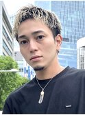 ブロンドスパイキーショート