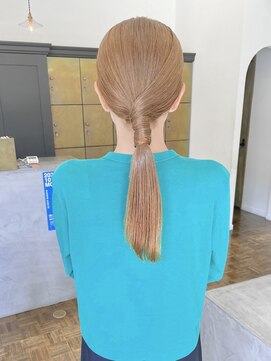 ヘアーアイスカルテット(HAIR ICI QUARTET) 20代30代40代♪大人可愛いハイトーンタイトローポニー