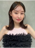 ミディアムストレート外ハネボブワイドバングイメチェン美髪