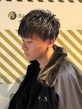 バーバーバー アカバネ(BARBER-BAR AKABANE) 女性ウケ間違いなしのローフェードスタイル#1