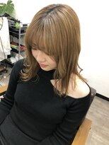 アトリエナガノ(atelier nagano)&nbsp;ニュアンスカラー/センターパート/ツヤ髪スタイル/ブルージュ