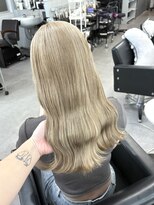 シェイロ(Cielro)&nbsp;【ホワイトベージュ/ブロンドカラー】SAKI