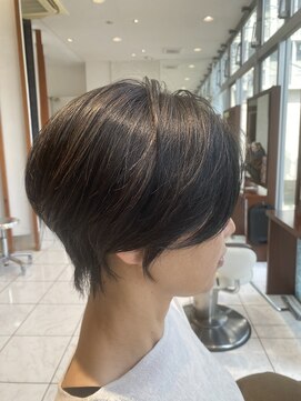 アース 静岡駅前店(HAIR&MAKE EARTH) クラシック大人ショート