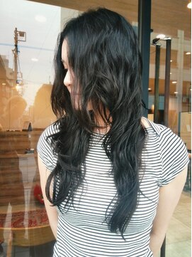 ミューズ バイ ケンジ(MUSE by KENJE) ロングパーマ レイヤーパーマドライ