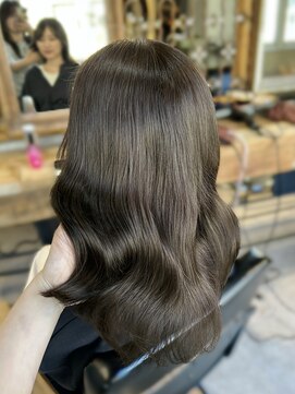 トリア(the tria) 【chika】オリーブグレージュ