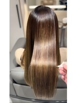 ララルーモ 渋谷公園通り店(LaLarOomo)&nbsp;大人女性の透明感カラー◎毛先まで潤う艶髪ロング