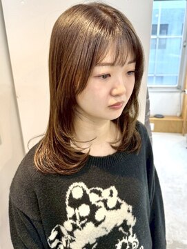 イチエ(ICHIE) シースルーバング×顔周りレイヤー 大人可愛いミディアム