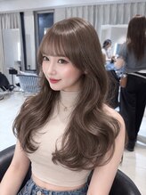 様々なスペシャリストが揃う当店スタイリストのオススメスタイル♪