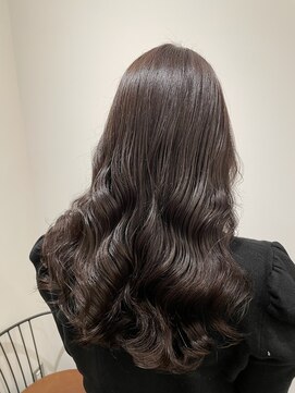 リリアーナ(LILIANA) 韓国 韓国パーマ ロング ヨシンモリ コテ巻きパーマ 前髪 池袋