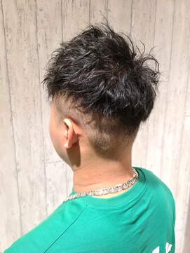 ヘアサロン フラット(hair salon flat) ビジネスカジュアル20代30代ソフトツイスト×フェード