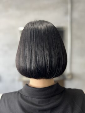 エモシオン(E MOTION) 乾かしただけボブ