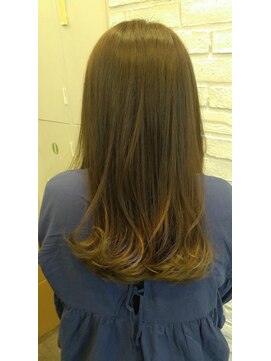 ヘアアートヒサ(HAIR ART hisa) 「RYOKO」 30代～40代    エアリーロング×アッシュベージュ