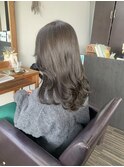 透け感グレージュ