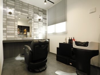 ヘアースタイリストサロン レオン 土浦店(HAIR STYLIST SALON LEON)の写真/【日々の疲れを癒したいメンズ必見☆】話題の頭浸浴・JETCUBEを新しく導入しました♪