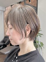 ハーツ(Heart's)&nbsp;白髪ぼかし/脱白髪染めカラー/似合わせカット/ショートボブ