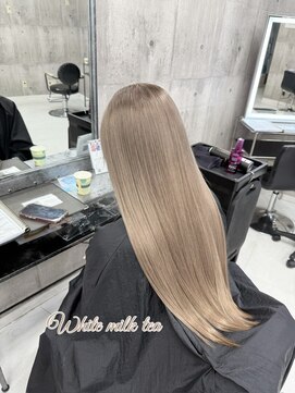 ワンズミラー 海老名店(ONE's MIRROR) 女性に大人気♪ミルクティーグレージュ 【ミルクティー/寒色】