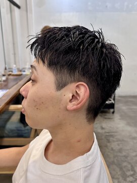 ファルベ(Farbe) フェザー/サーフカール/センターパート/波巻きツイスパ