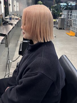 アザー(o. the .r) ウォームベージュ