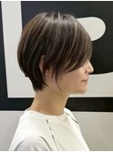 静岡駅ショートボブショートカット顔まわりレイヤーカット韓国風