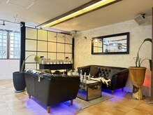 ヘアー デザイナーズ クルー ドルフィン(HAIR DESIGNERS CREW dolphin)の雰囲気（International welcome. English OK. Feel free to visit！）