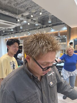 ルースト 渋谷店(ROOST) MEN’S HAIR/波巻ツイストスパイラル/フェザーパーマ/眉毛/渋谷