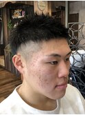 ツーブロックソフトモヒカンショート