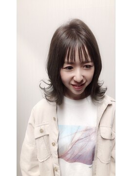 ジェリカ(Jlica) 切りっぱなしボブ×外ハネ×シースルーバング