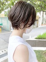 大人可愛い耳かけショートボブフォギーベージュ【江角力也】
