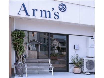 アームズ(Arm's)の写真