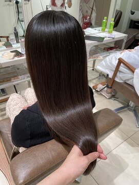 フォルテロゼ 横浜(FORTE rose) ダークグレージュ、ミントベージュ、大人ガーリー、タンバルモリ
