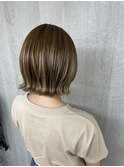 外人風ブロンド 切りっぱなしボブ