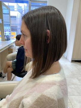 アッシュ 仙川店(Ash) 40代50代60代　ハリウッド女優風　前下がりワンレンボブ