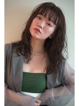 ユイル(Uil) 似合わせ小顔ミディアム× くるくるパーマ