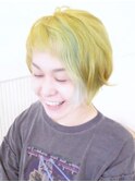 眉上バング 白髪ぼかしグレ-ヘアを活かした大人のハイト-ンカラ-