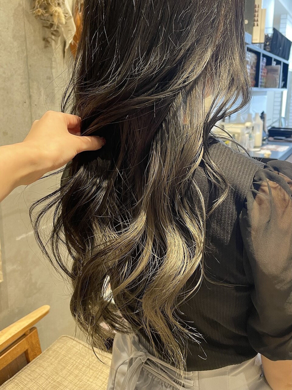 2026年冬】ロング インナーカラーの髪型・ヘアアレンジ｜人気順