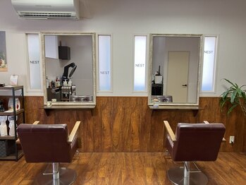 ヘアーズ ネスト(HAIR'S NEST)の写真/大型サロンが苦手な方におすすめ◎何度も通いたくなる居心地の良さで癒しのひと時をお過ごしください◇