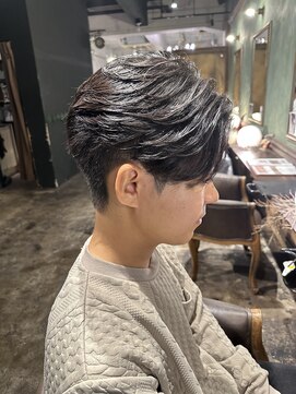 アドール(ADOR) フェザーパーマ【ADOR*HIRO】