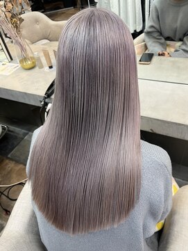 ラビス(Lovis) 黒髪カタログ/ボブルフ/ネビージュ/小顔に見せるヘア/ワンレン