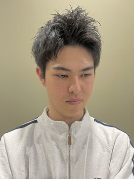 ザメンバイリオス(THE MEN. BY LIOS) 爽やかショートスパイキースタイル