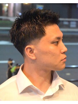 フリーク バーバーショップ 都島店(FREAK BARBER SHOP) フェザーアップ×テーパーフェード
