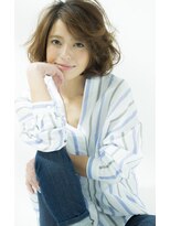 ビフィーノ イーリス 川西店(bifino iris)&nbsp;bifino 2017 ショートボブ×コテアレンジ