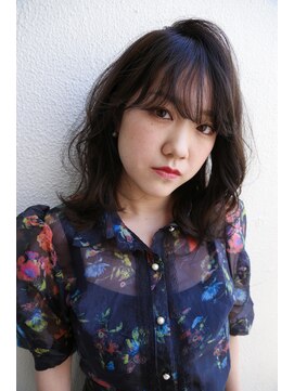 イソラブル(ISOLA-blu) 【暗髪透明感】ダークグレー×ボブ