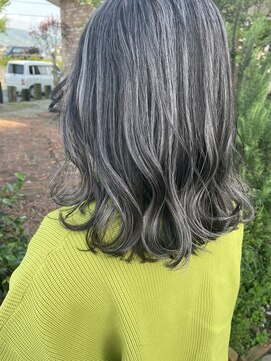 ヘアビータ 松前店(HAIR vita) ハイライトカラー×シルバーカラー