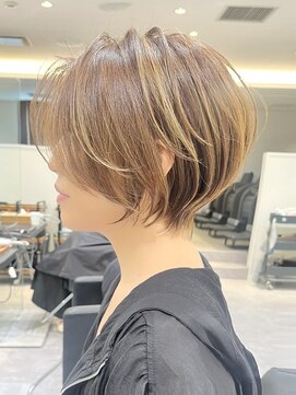 アンド ストーリーズ(&STORIES) 斜めバング/ニュアンスカラー/絶壁解消30代/40代【橋本】