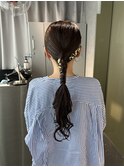 タイトヘアアレンジ　ブルーブラック　美髪　ヘアアレンジ