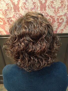 ミュズィー ドゥ ヘア(Musee du hair) 母のいつものパーマ