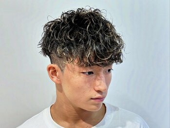 クレアメンズ 横浜能見台(CREA men's)の写真/《メンズ専門店◎》最新パーマ技術を元に、お客様の理想のメンズヘアをご提供！[メンズ/横浜能見台]
