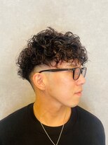 アストロ(ASTRO)&nbsp;大人男性ナチュラルパーマビジカジ清潔感アッシュブラック