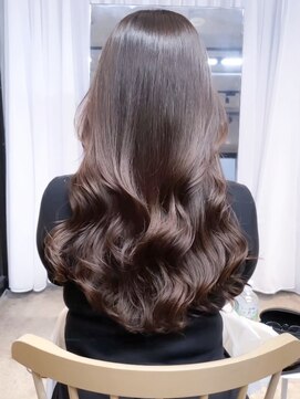 レノラ 本町(LENORA) 美髪ミディアムレイヤーカットデジタルパーマチェリーブラウン